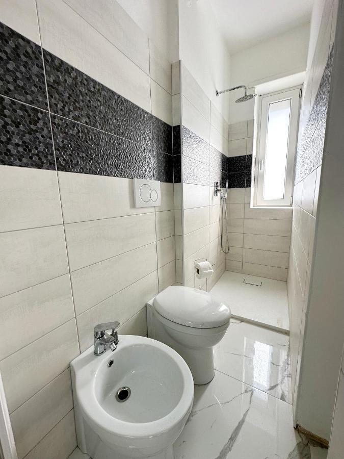 Wh - Cuore Home - Attico Monolocale Con Parcheggio Gratuito - 5 Minuti Dal Centro - Wifi ซานเรโม ภายนอก รูปภาพ